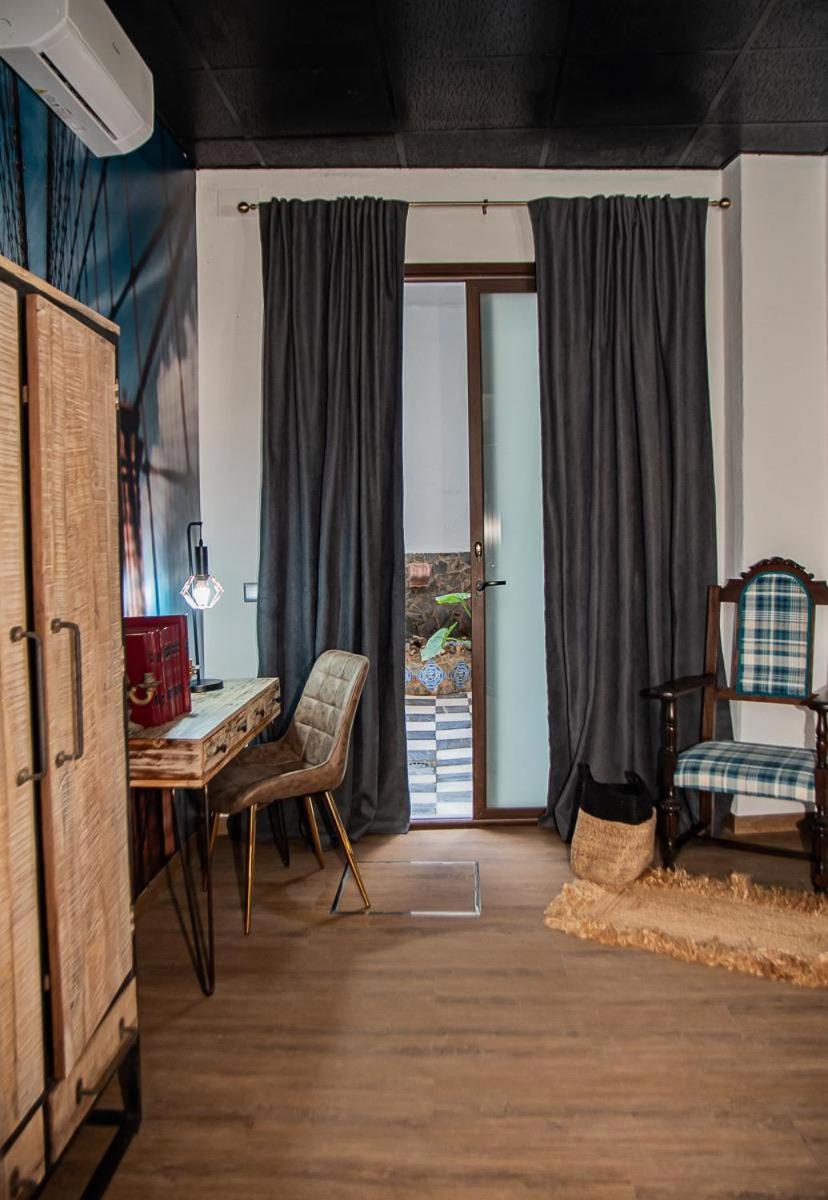 Отель Casa Senorial Piedrachica Севилья Экстерьер фото