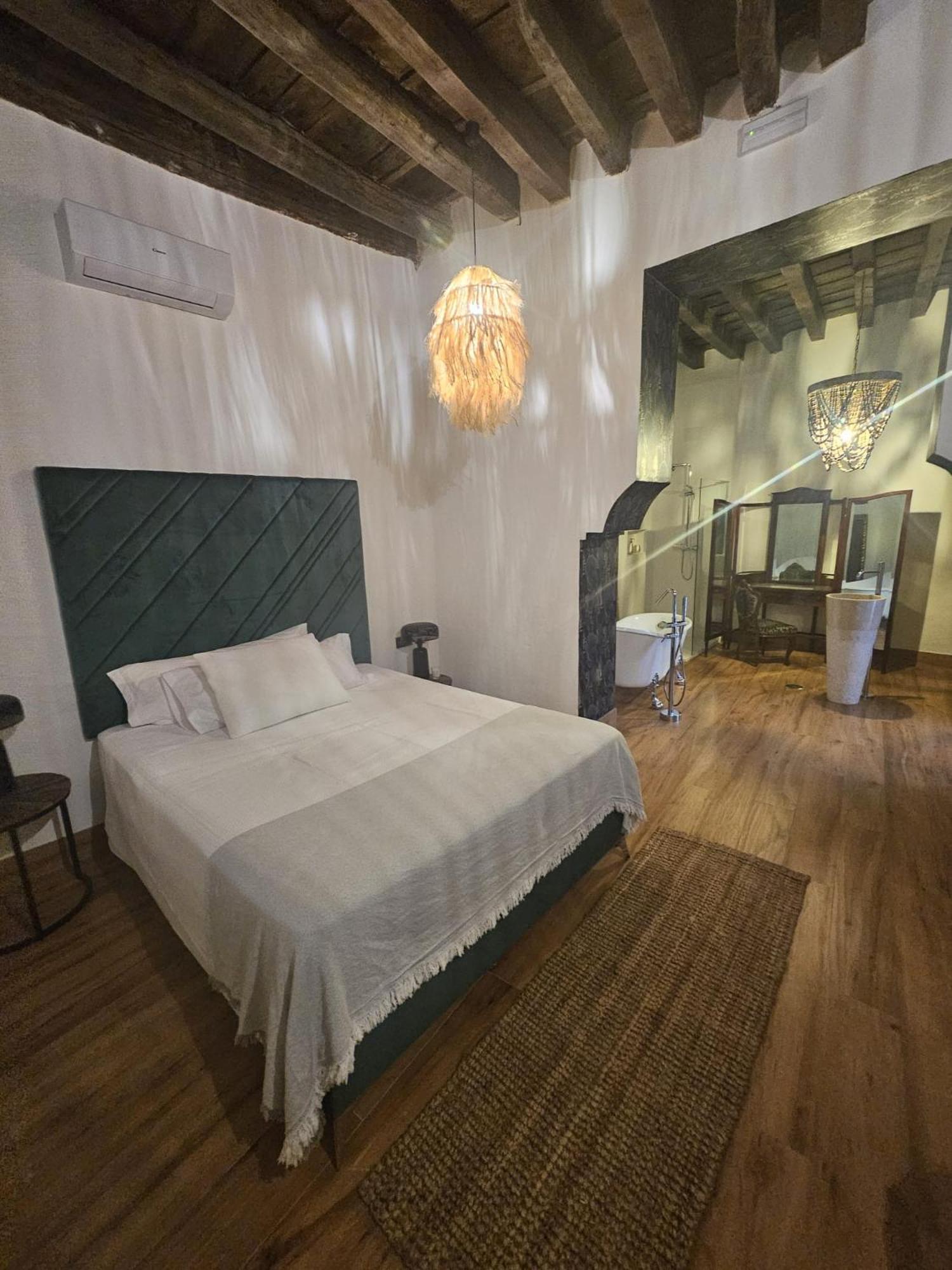 Отель Casa Senorial Piedrachica Севилья Экстерьер фото